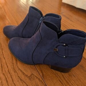 Unisa Blue Ankle Boots with Low Heel and Side Zipper